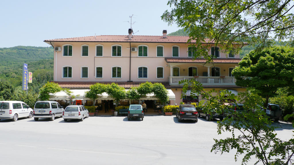 Albergo Ristorante Sterlina Grizzana Exterior foto